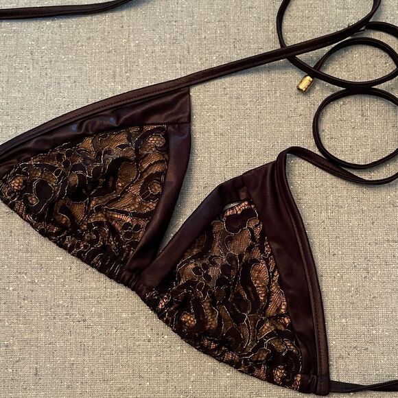 Beach Bunny Black Lace Bikini Top - Picture 6 of 6